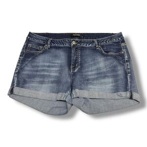 Wax Jean Women's Dark Wash Cuffed Denim Shorts Size 3XL Plus‎ Size